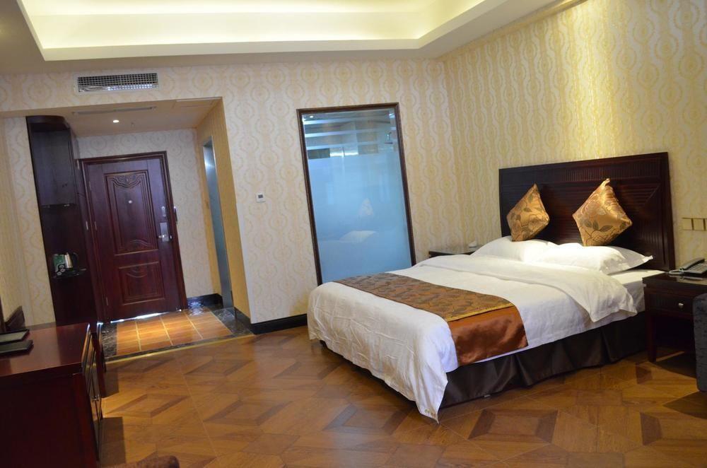 Fengyu Business Hotel Chengdu Exterior photo